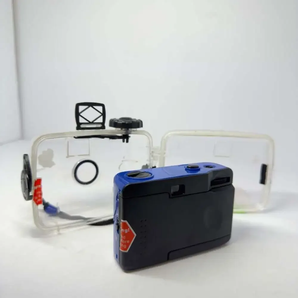 Snap Sights 35mm Underwater Film Camera with Waterproof Case Blue